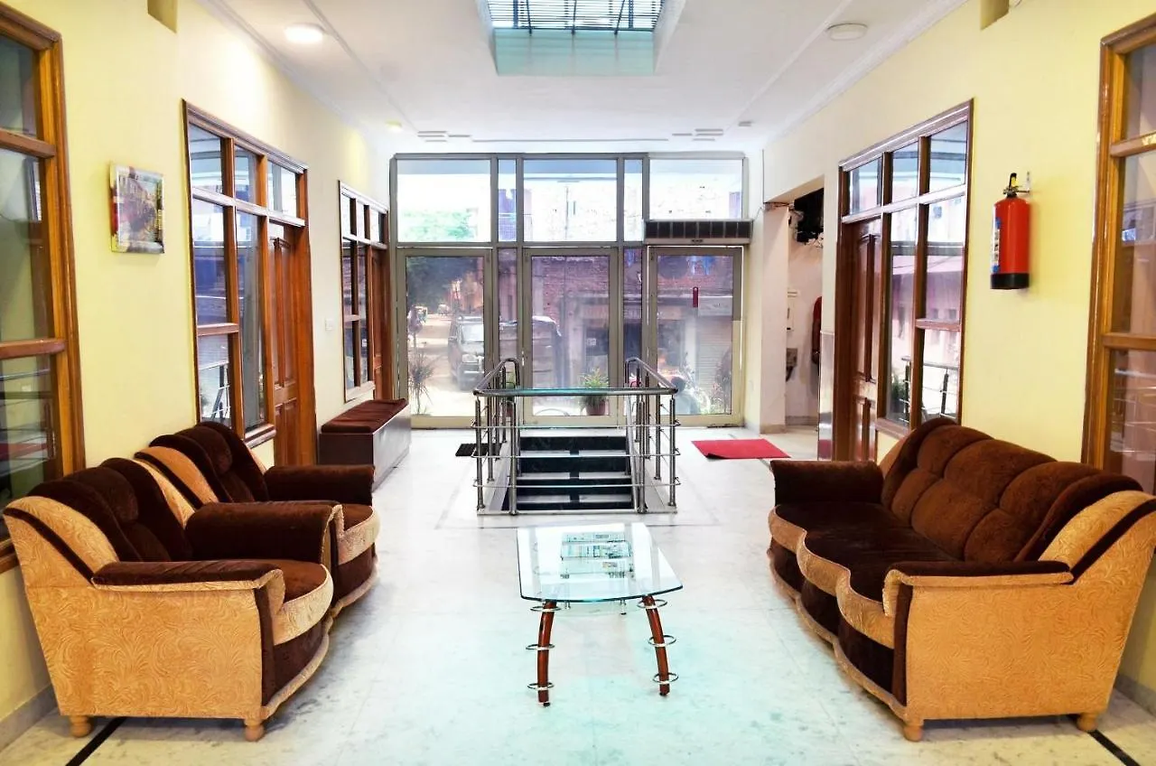Oyo 6463 Hotel Dove Chandigarh