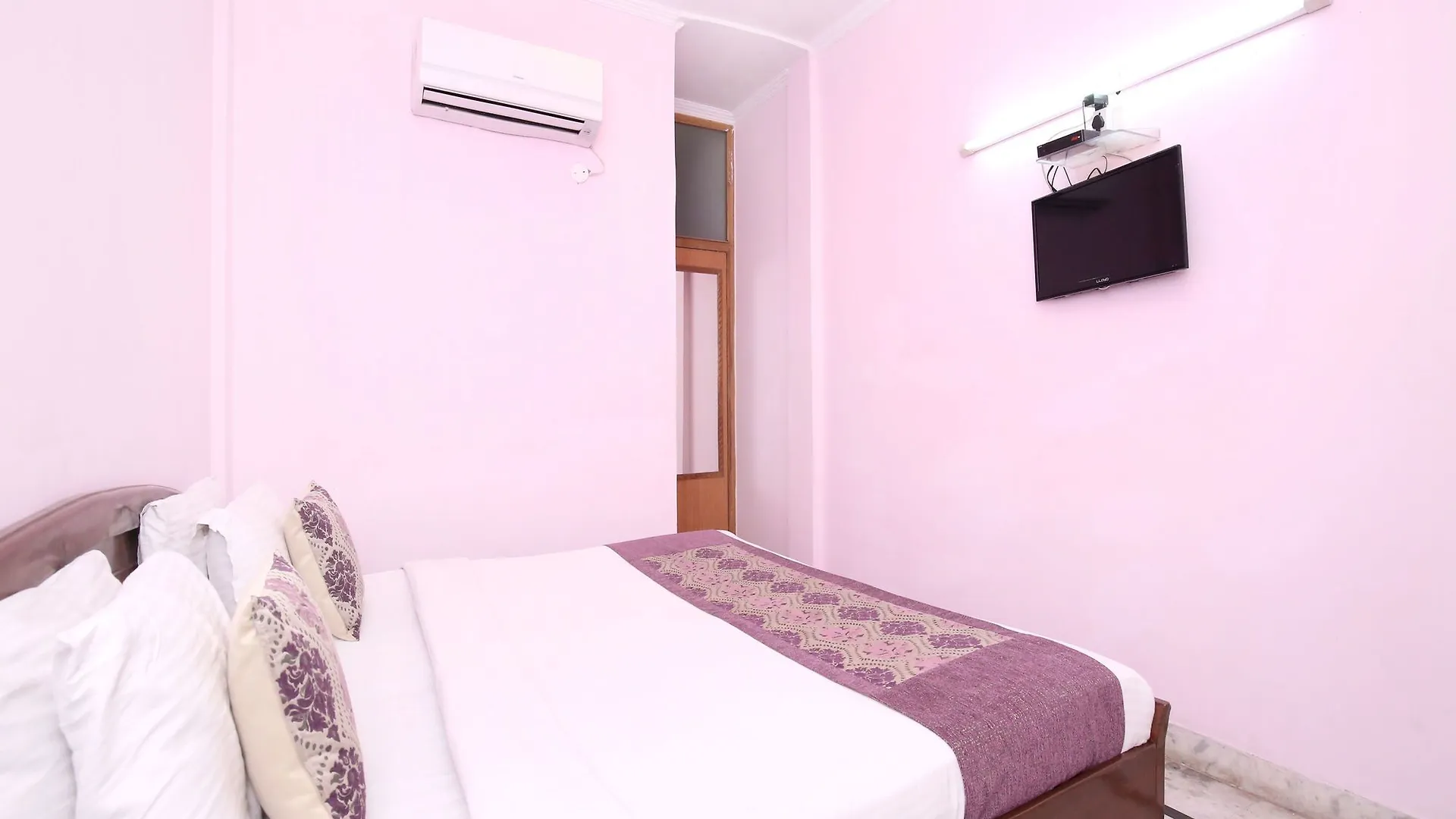 Oyo 6463 Hotel Dove Chandigarh