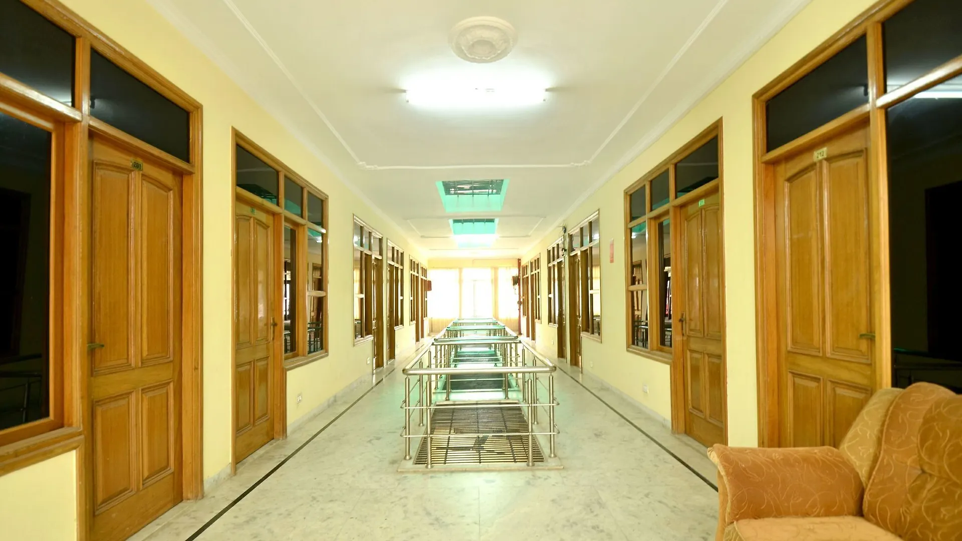Oyo 6463 Hotel Dove Chandigarh