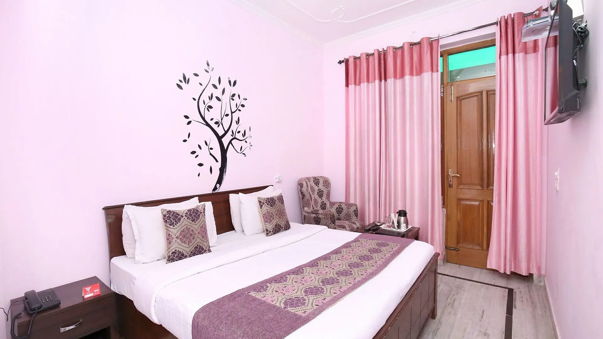 Oyo 6463 Hotel Dove Chandigarh