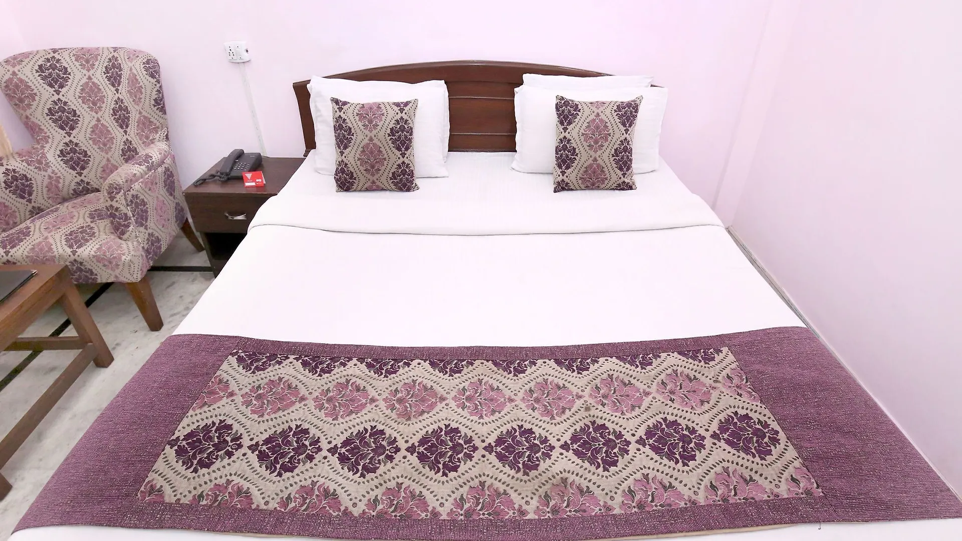 Oyo 6463 Hotel Dove Chandigarh